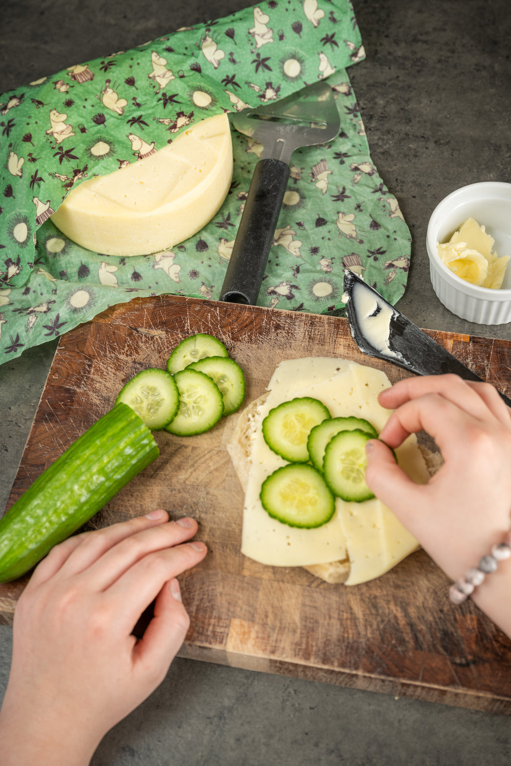 Mumin - Bivaxdukar "Tending the earth"